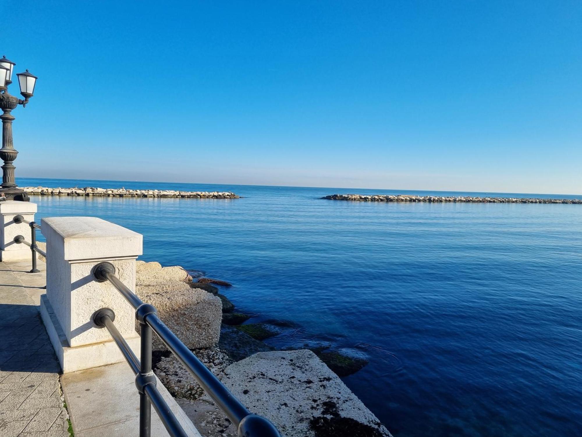 Готель Locazione Turistica Adriatico Барі Екстер'єр фото